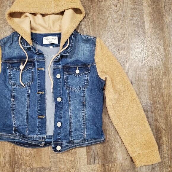 WallFlower Sharpa Denim Jacket - Picture 2 of 5